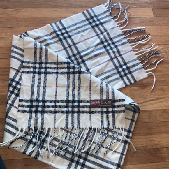 Cashmere Scarf - Picture 3 of 3